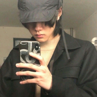 最新版2023男生搞怪手机控头像大全(优选22张)