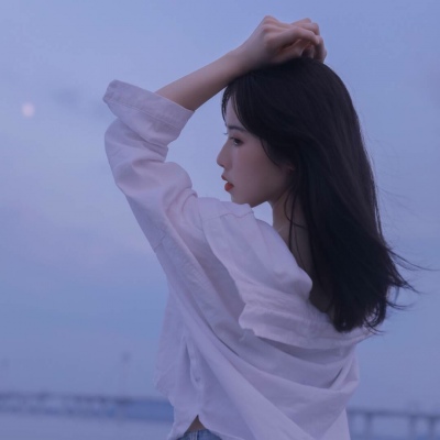 伤感唯美女生头像合集(精选34张)