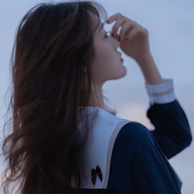 伤感唯美女生头像合集(精选34张)
