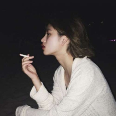 伤感唯美女生头像合集(精选34张)