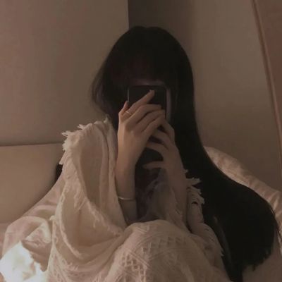 伤感唯美女生头像合集(精选34张)