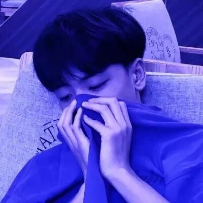 高清蓝色系男生头像真人图片(精选30张)