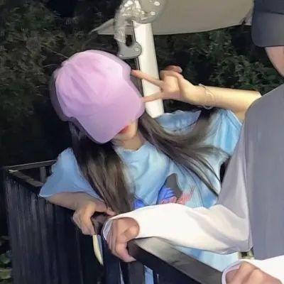 2023超级酷的真人好看的情头(共18张)