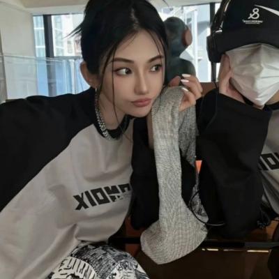 2023超级酷的真人好看的情头(共18张)