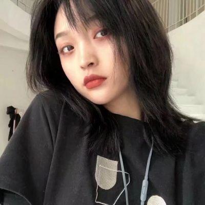 又美又酷的女生头像(共35张)