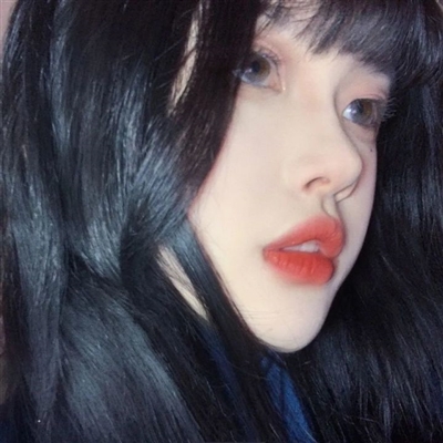 又美又酷的女生头像(共35张)