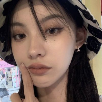 又美又酷的女生头像(共35张)