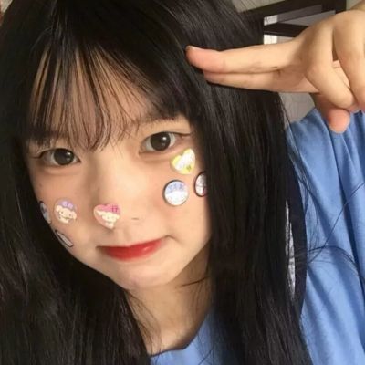 干净纯欲女头像(精选20张)