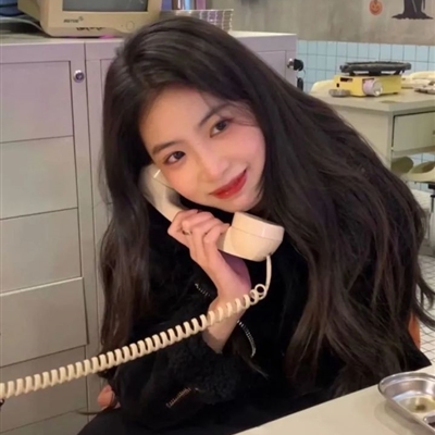 很优质的也很好看的美女微信头像(42张)