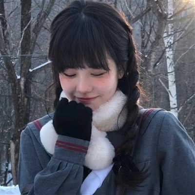 很优质的也很好看的美女微信头像(42张)