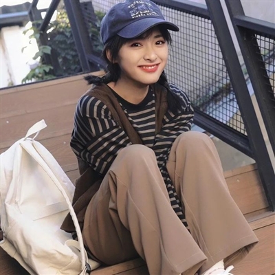 很优质的也很好看的美女微信头像(42张)