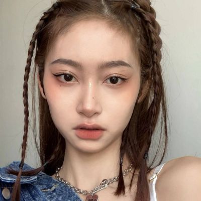 很优质的也很好看的美女微信头像(42张)