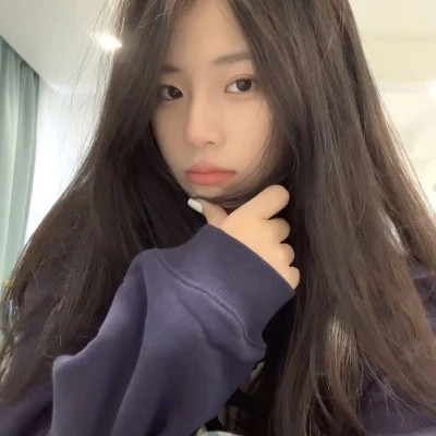 2023真人女生潮流头像图片(共40张)