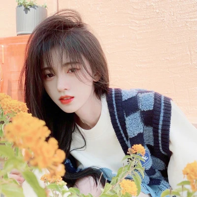 2023真人女生潮流头像图片(共40张)