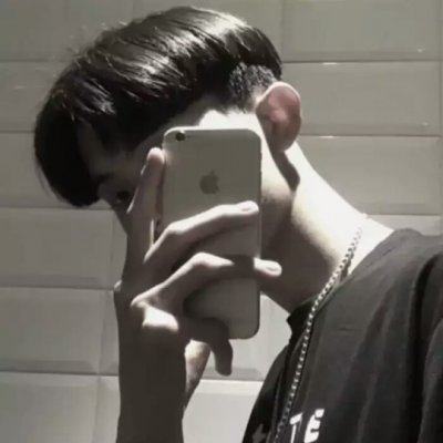 超拽颓废男生头像(24张)