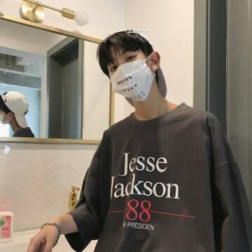 超拽颓废男生头像(24张)