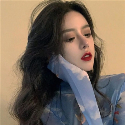 2023成熟女人味的微信头像图片(共39张)