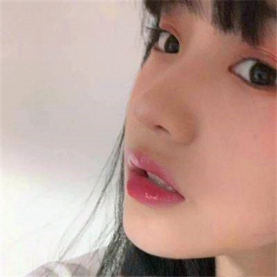 高清好看的纯欲头像女生个性图片(42张)