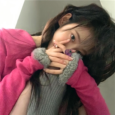 高清好看的纯欲头像女生个性图片(42张)