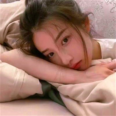高清好看的纯欲头像女生个性图片(42张)