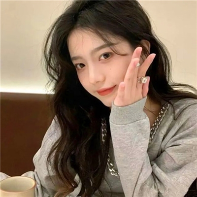 高清好看的纯欲头像女生个性图片(42张)