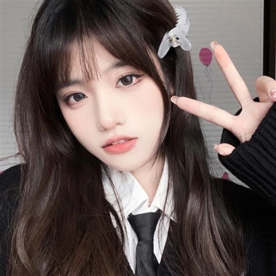 高清好看的纯欲头像女生个性图片(42张)
