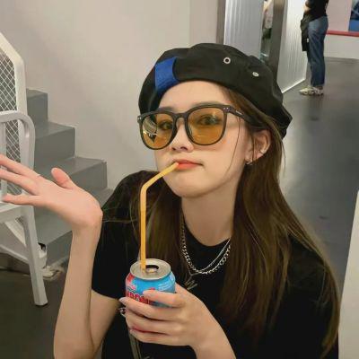 高清好看的绿色系原宿风女头图片(精选46张)