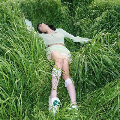 高清好看的绿色系原宿风女头图片(精选46张)