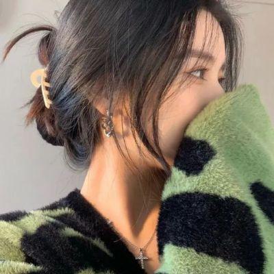 高清好看的绿色系原宿风女头图片(精选46张)