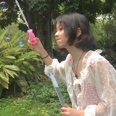 高清好看的绿色系原宿风女头图片(精选46张)