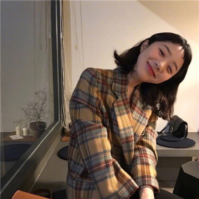qq超拽高冷霸气女生头像(优选48张)