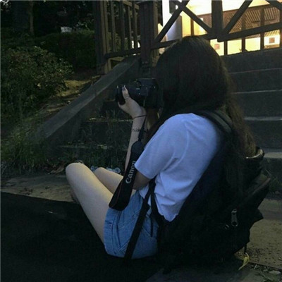 qq超拽高冷霸气女生头像(优选48张)