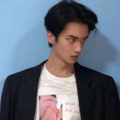 潮流范超级帅气的ins风男头(22张)