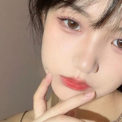 抖音优质高质量女生头像图片(33张)