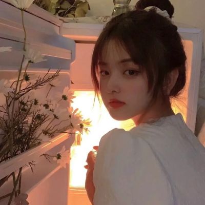 抖音优质高质量女生头像图片(33张)