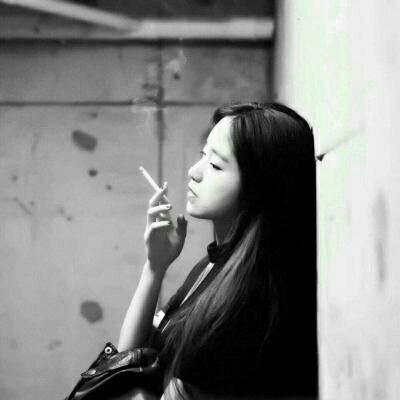 黑白女生微信头像大全(精选40张)