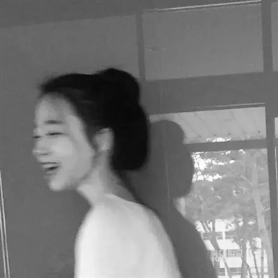 黑白女生微信头像大全(精选40张)