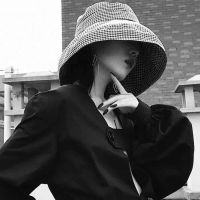 黑白女生微信头像大全(精选40张)