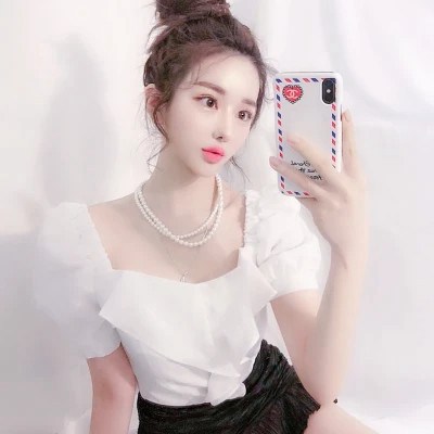 吸引人的潮流女生微信头像(共24张)