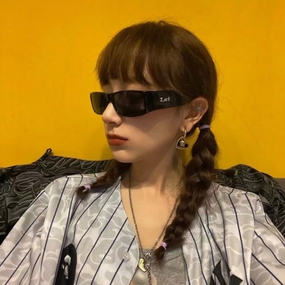 2023欧美个性女生头像(精选24张)