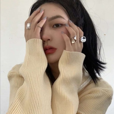 高清女头优质微博(共31张)