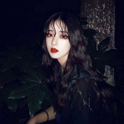 气质女人味的微信头像(精选30张)