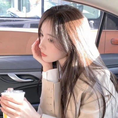 2023最潮女头像(精选40张)