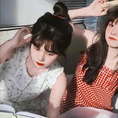 2023最火爆的闺蜜头像(共38张)
