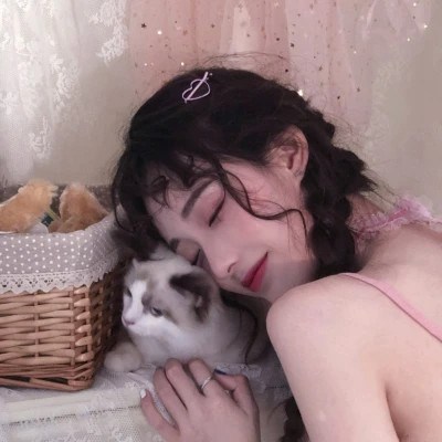 2023网络好看的爆款女生头像(优选26张)