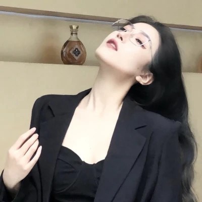 2023网络好看的爆款女生头像(优选26张)