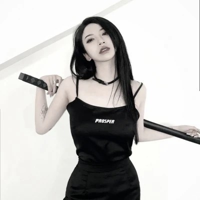 2023网络好看的爆款女生头像(优选26张)