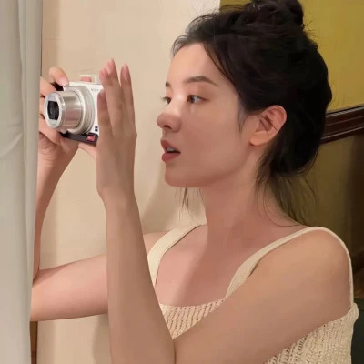 头像女最新2023高级真人图片(共46张)