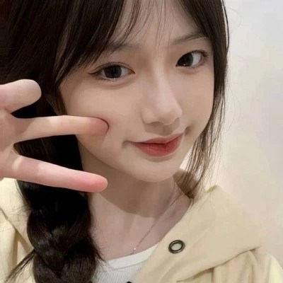 头像女最新2023高级真人图片(共46张)