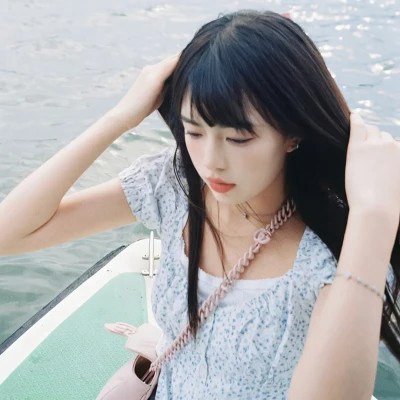 头像女最新2023高级真人图片(共46张)